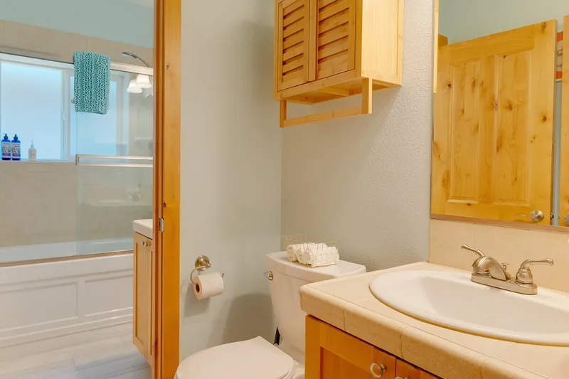 Captains Quarters, property photo 15