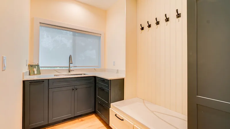 Getaway Gem, Additional photos image 3
