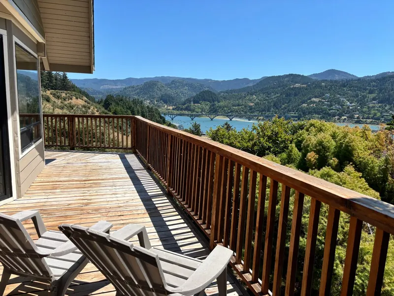 Going Rogue, Balcony image 5