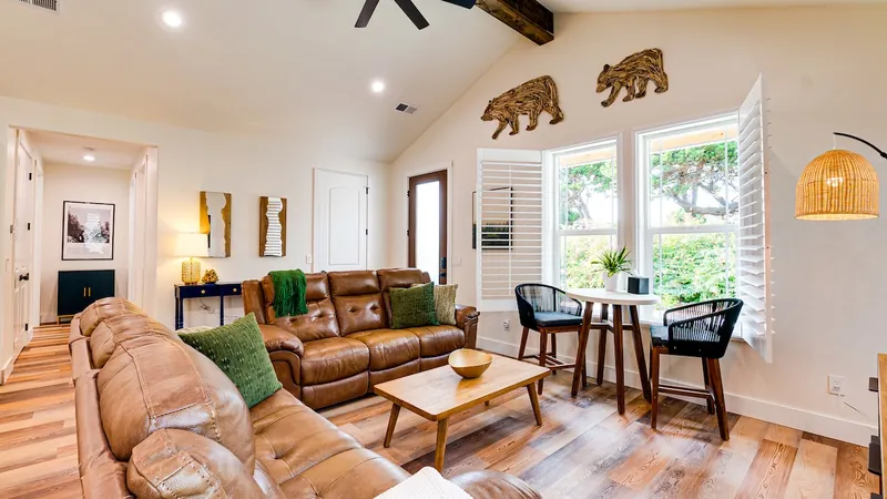 The Lily Pond House, Living room image 1