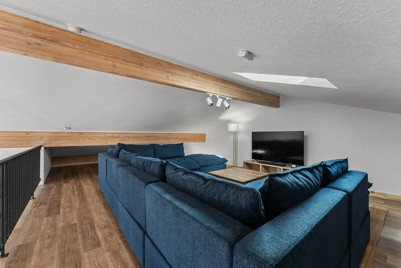 Morning Star Lookout, Living room image 4