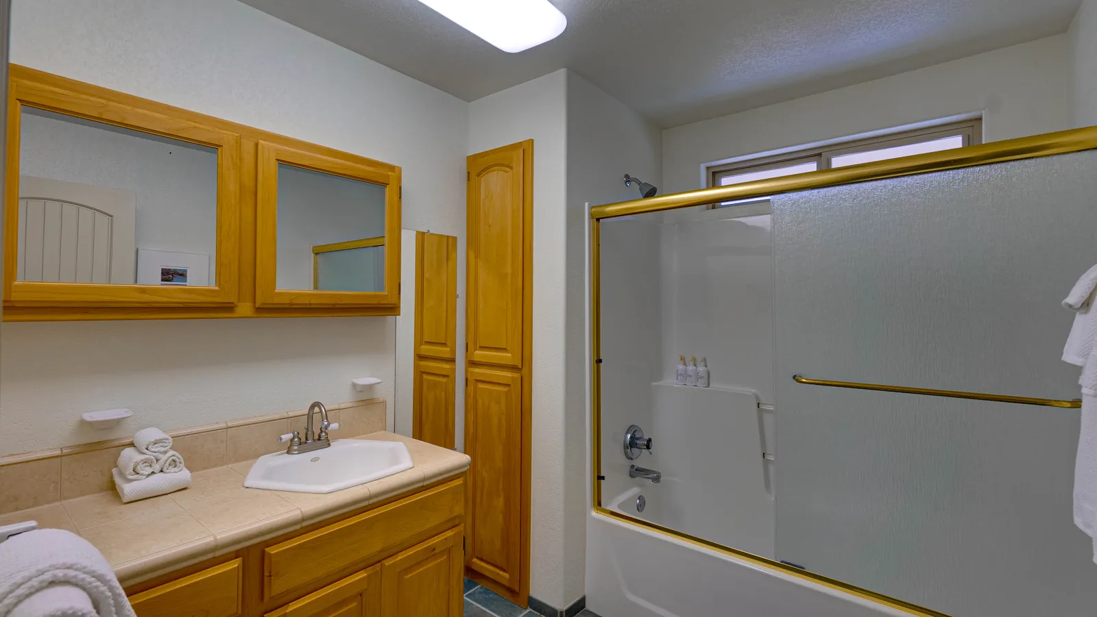 Queen Bee of Gold Beach, property photo 39