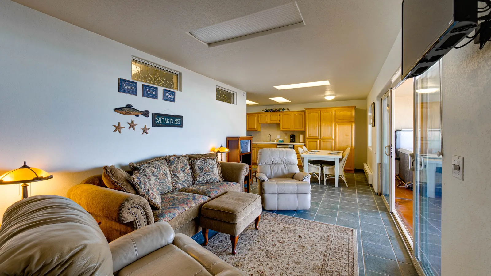 Queen Bee of Gold Beach, property photo 55