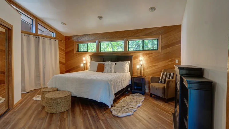 Rogue Keystone Lodge, Bedroom 2 image 1